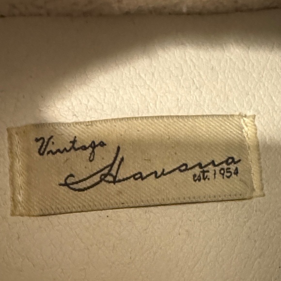 Vintage Havana White and Gold Sneakers - Picture 12 of 12